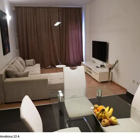 Apartman Emily Garden City Apartment With Private Parking Split