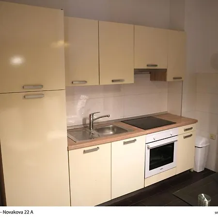 Emily Garden City Apartment With Private Parking * Split