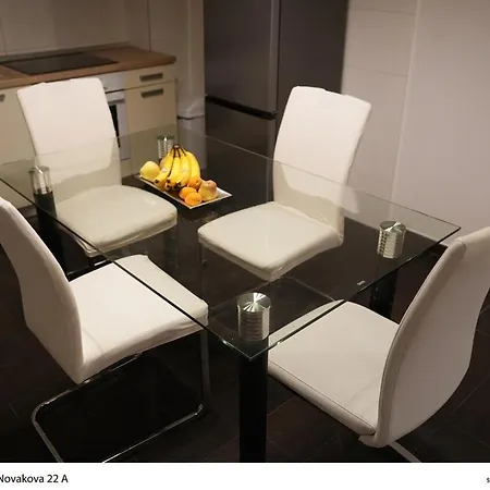Apartman Emily Garden City Apartment With Private Parking *
