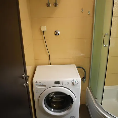 Apartman Emily Garden City Apartment With Private Parking Split