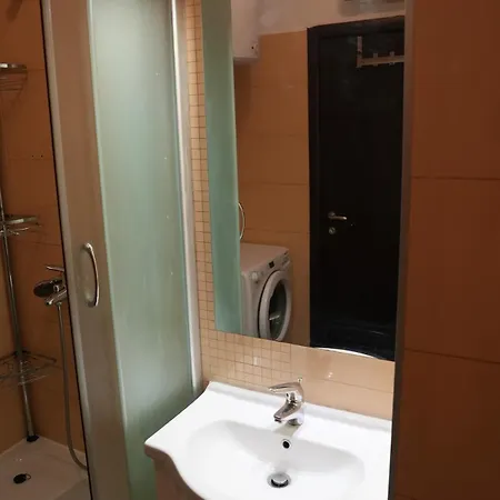 Emily Garden City Apartment With Private Parking Apartman *