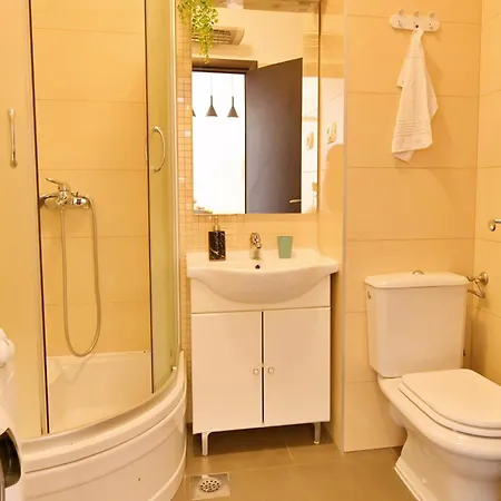 Emily Garden With Private Parking Apartment Split